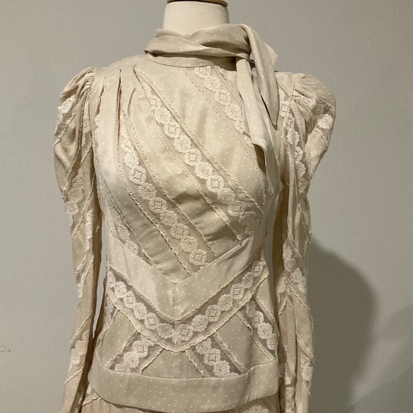 ZIMMERMANN UNBRIDLED CHEVRON PANEL TOP. COLOR: BEIGE, SIZE 1AU (6US). - Picture 2 of 16